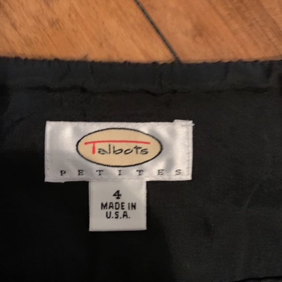 Talbots petites wool blend black‎ skirt. Fully lined . Wornnonce - Picture 2 of 3